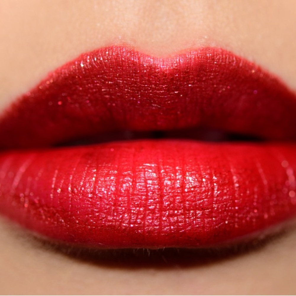 NIB Kat Von D EVERLASTING Glimmer Veil Liquid Lipstick, Dazzle .18 fl oz